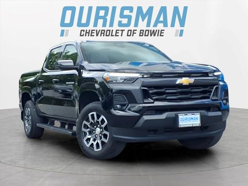 Used 2024 Chevrolet Colorado LT w/ LT Convenience Package III AWD/4WD image 1