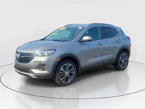 Used 2023 Buick Encore GX Select w/ Safety Package II AWD/4WD image 2