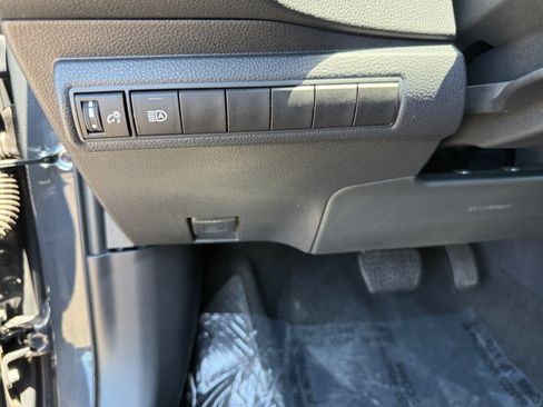 Used 2025 Toyota Corolla LE FWD image 26