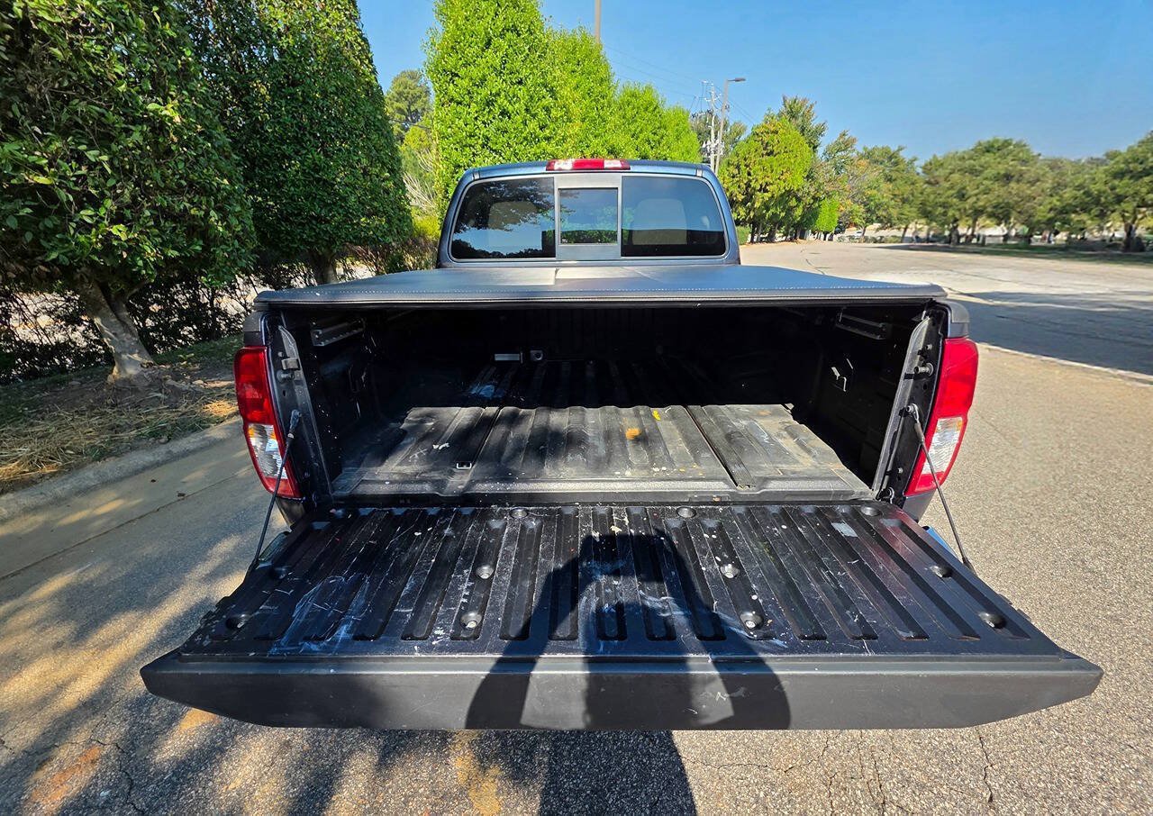 Used 2017 Nissan Frontier SV w/ SV Value Truck Package RWD image 6