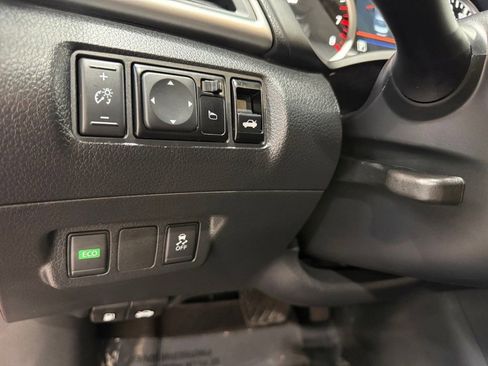 Used 2019 Nissan Sentra SV w/ Special Edition Package FWD image 35