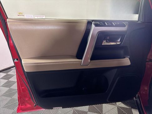 Used 2019 Toyota 4Runner SR5 image 10