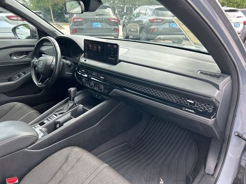 Used 2023 Honda Accord Sport image 36