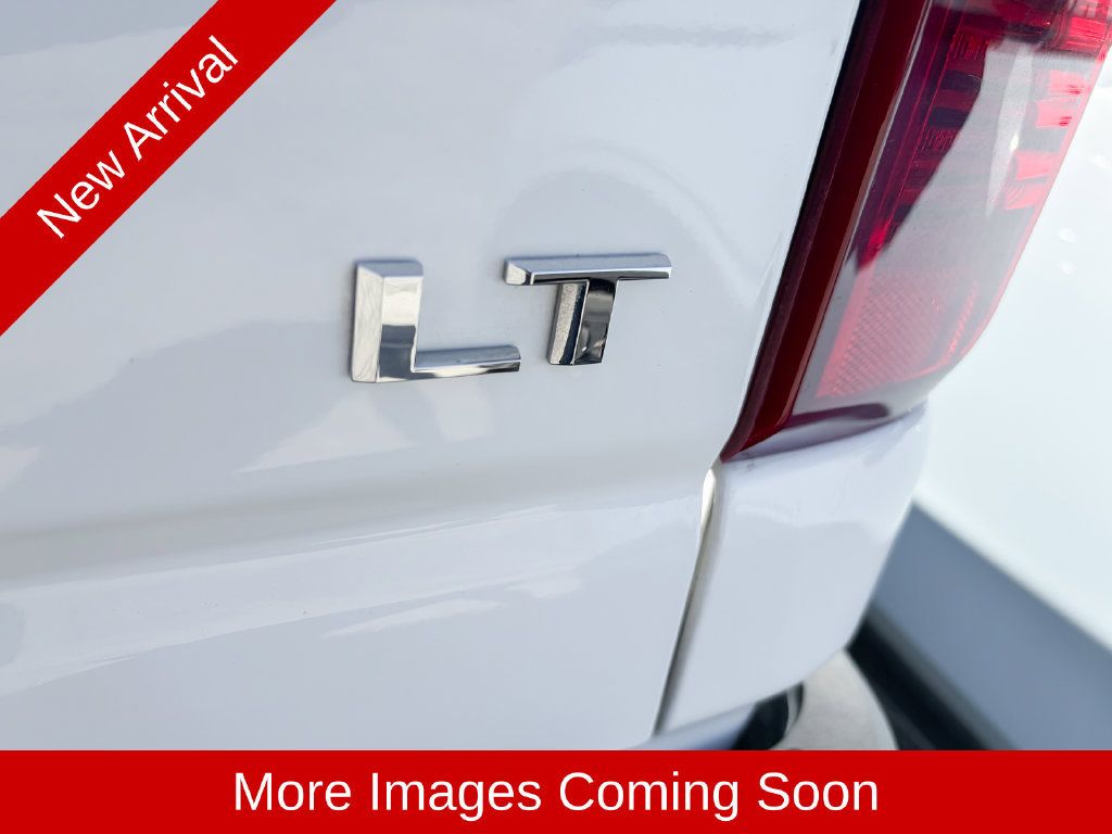 Used 2025 Chevrolet Silverado 2500 LT w/ Convenience Package AWD/4WD image 11