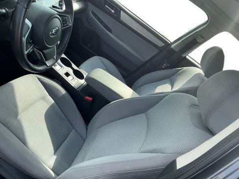 Used 2019 Subaru Legacy 2.5i Premium w/ Popular Package #2A AWD/4WD image 9