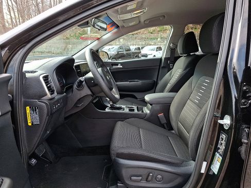 Used 2022 Kia Sportage LX w/ LX AWD Value Edition Package image 12