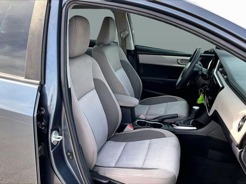 Used 2019 Toyota Corolla L image 7