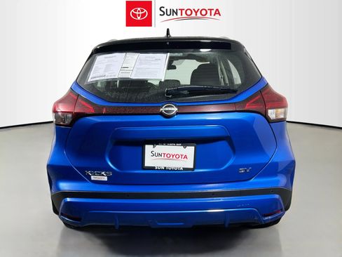 Used 2024 Nissan Kicks SV FWD image 5