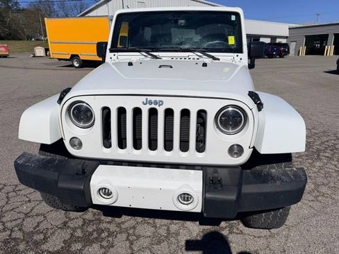 Used 2015 Jeep Wrangler Unlimited Sahara w/ Mopar Chrome Edition Group image 7