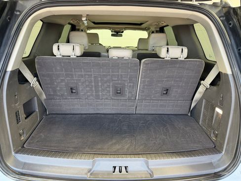 Used 2020 Ford Expedition XLT w/ Equipment Group 202A image 33