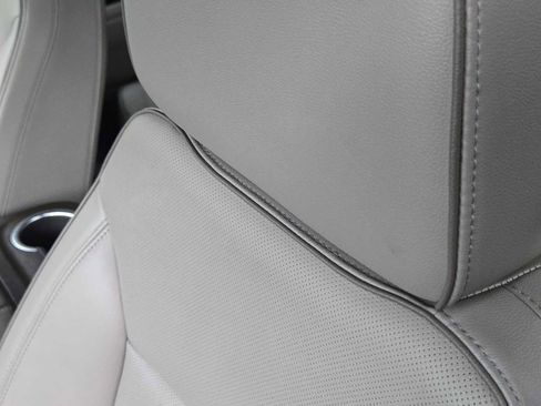 Used 2021 GMC Yukon SLT w/ SLT Luxury Plus Package image 15