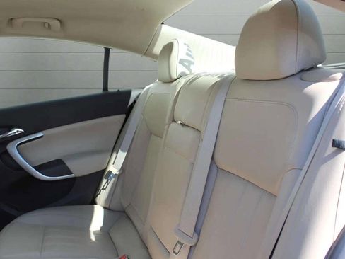 Used 2016 Buick Regal Premium image 10