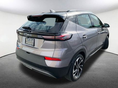 Used 2023 Chevrolet Bolt EUV Premier w/ Sun & Sound Package image 14