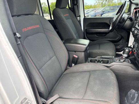 Used 2021 Jeep Wrangler Unlimited Rubicon AWD/4WD image 38