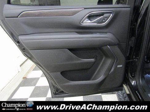 Certified 2024 Chevrolet Tahoe Z71 w/ Off-Road Capability Package image 18