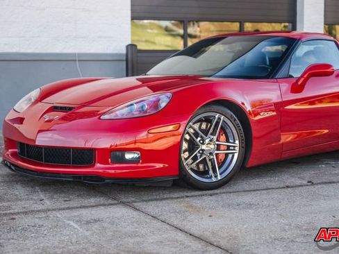 Used 2009 Chevrolet Corvette Z06 w/ Preferred Equipment Group image 37