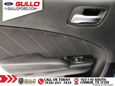 Used 2022 Dodge Charger R/T w/ Blacktop Package image 16