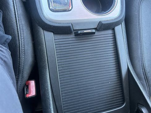 Used 2010 GMC Acadia SLT AWD/4WD image 36