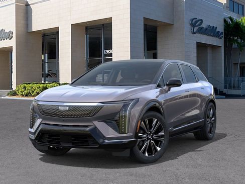 New 2026 Cadillac Optiq Luxury 2 image 6