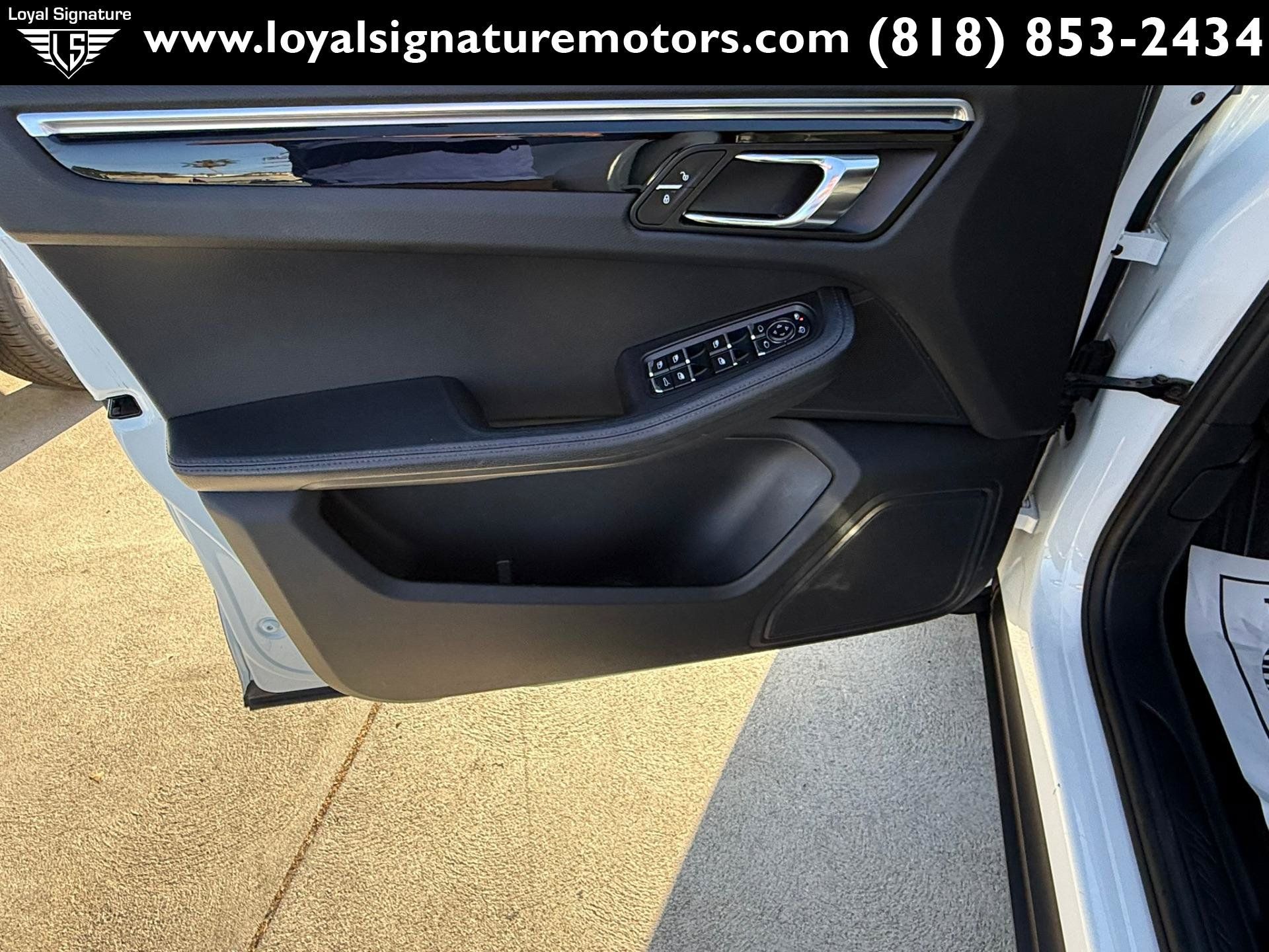 Used 2017 Porsche Macan AWD/4WD image 20