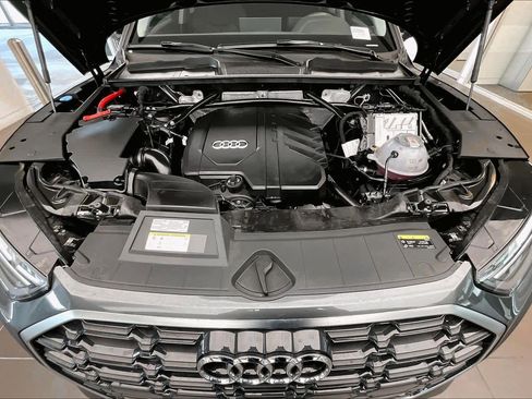 Certified 2025 Audi Q5 2.0T Premium Plus w/ Premium Plus Package image 29