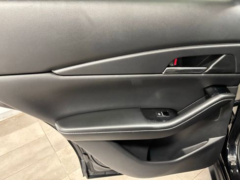 Certified 2025 MAZDA CX-30 AWD 2.5 S w/ Preferred Package image 17