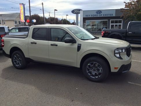 New 2025 Ford Maverick XLT w/ Equipment Group 302A image 17