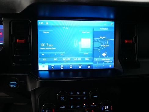 Used 2021 Ford Bronco First Edition AWD/4WD image 6