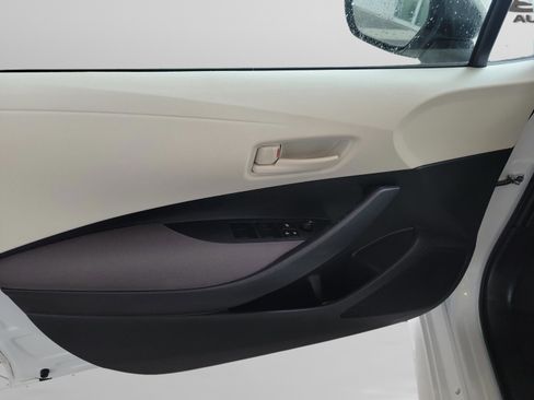 Used 2024 Toyota Corolla LE image 25