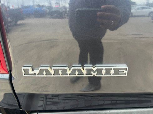 Used 2020 RAM 1500 Laramie w/ Sport Appearance Package AWD/4WD image 14