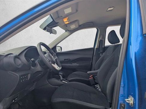 Used 2021 Nissan Kicks S FWD image 12