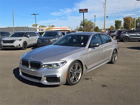 Used 2019 BMW M550i xDrive w/ Dynamic Handling Package image 2