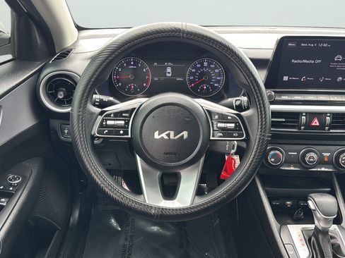 Used 2023 Kia Forte LX FWD image 16