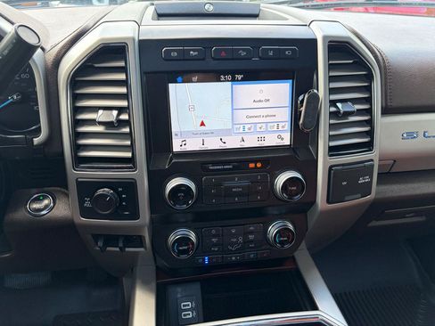 Used 2019 Ford F350 King Ranch w/ King Ranch Ultimate Package AWD/4WD image 32