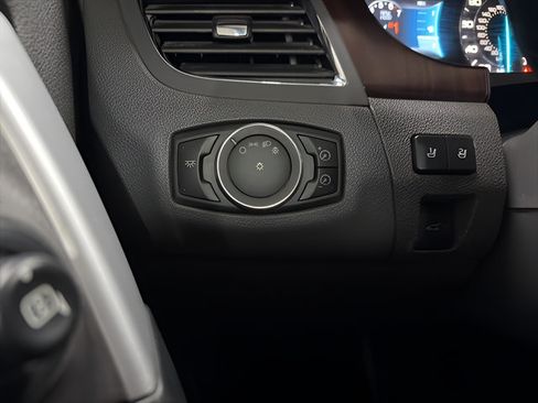 Used 2012 Ford Edge Limited AWD/4WD image 21