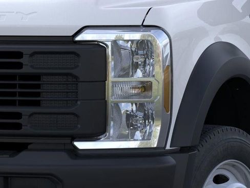 New 2025 Ford F550 2WD Regular Cab Super Duty image 18