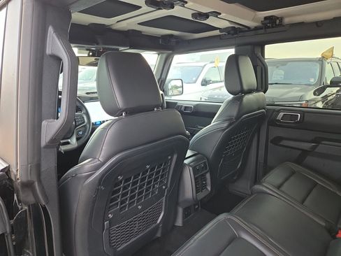 Used 2025 Ford Bronco Badlands AWD/4WD image 17