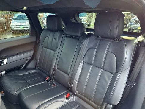 Used 2014 Land Rover Range Rover Sport HSE image 29
