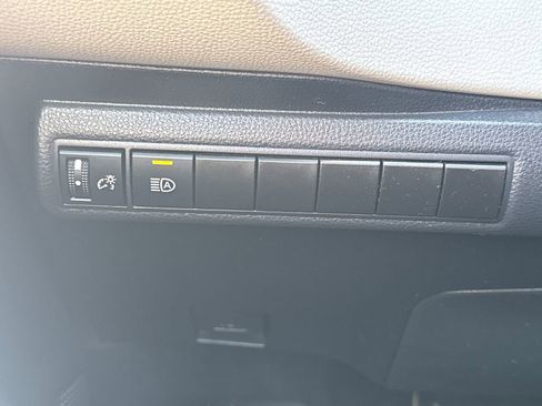 Used 2024 Toyota Corolla LE FWD image 29