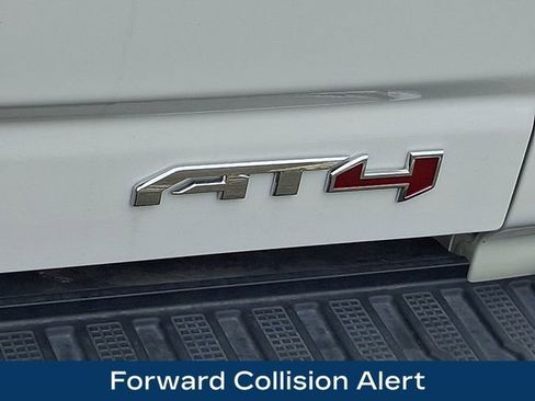 Used 2025 GMC Sierra 2500 AT4 AWD/4WD image 40