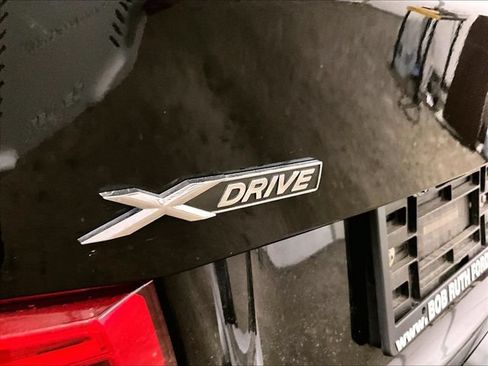 Used 2018 BMW 330i xDrive Sedan AWD/4WD image 14