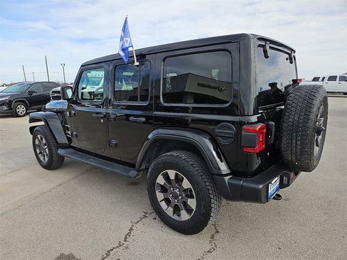 Used 2020 Jeep Wrangler Unlimited Sahara image 3