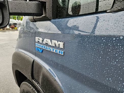 Used 2024 RAM ProMaster 3500 FWD image 11