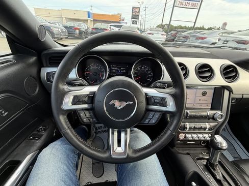 Used 2017 Ford Mustang Premium RWD image 13