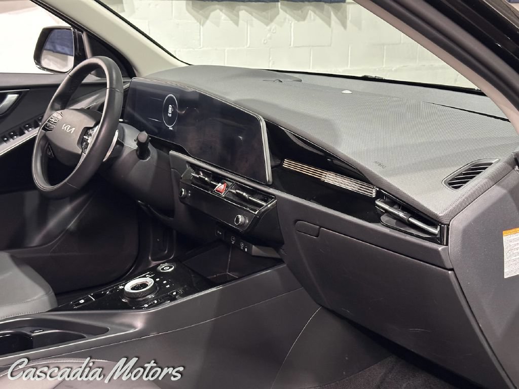 Used 2023 Kia Niro Wind w/ Wind Preserve Package FWD image 21