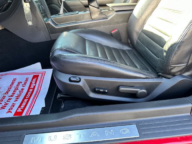 Used 2008 Ford Mustang GT RWD image 11