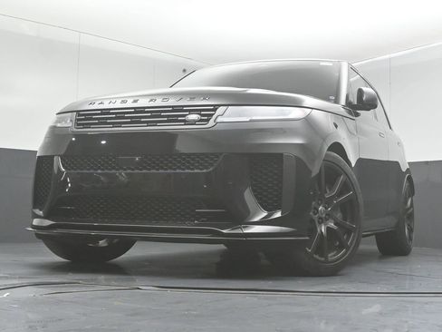 Used 2024 Land Rover Range Rover Sport AWD/4WD image 35