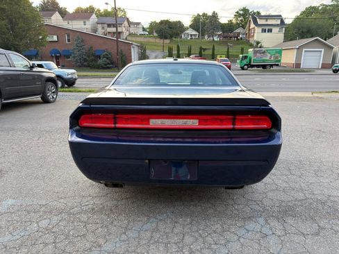 Used 2014 Dodge Challenger R/T RWD image 6