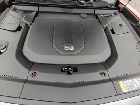 New 2026 Cadillac Lyriq V image 29