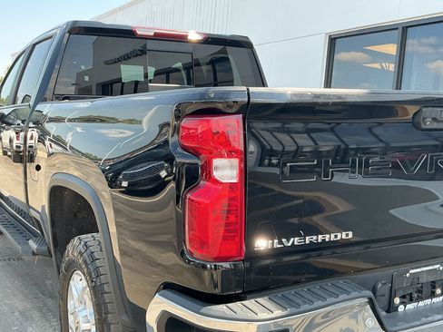 Used 2021 Chevrolet Silverado 2500 LT w/ All Star Edition AWD/4WD image 30